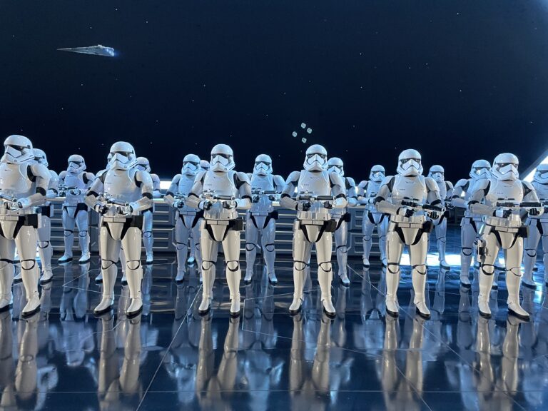 Disney World - Hollywood Studios - Rise of the Resistance