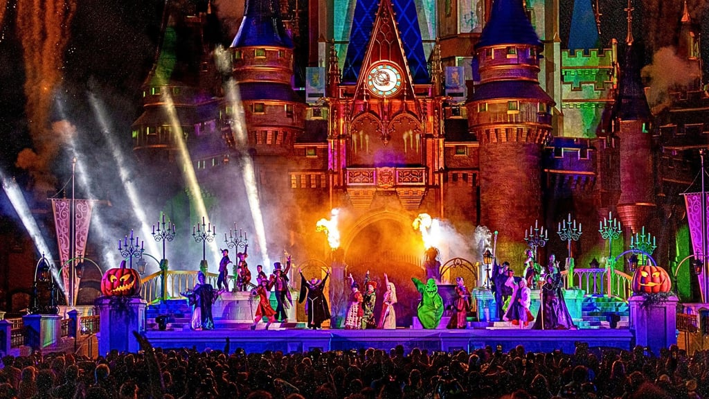 Castle Show - Halloween Party - Disney World
