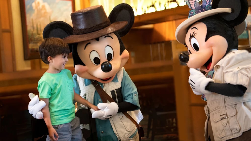 Disneyland - Storytellers Cafe